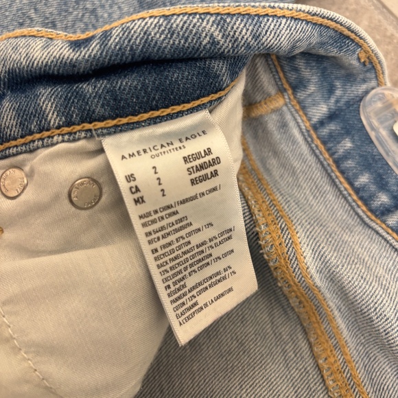 American Eagle Strigid Super High-Rise Baggy Straight Jeans - Picture 8 of 8